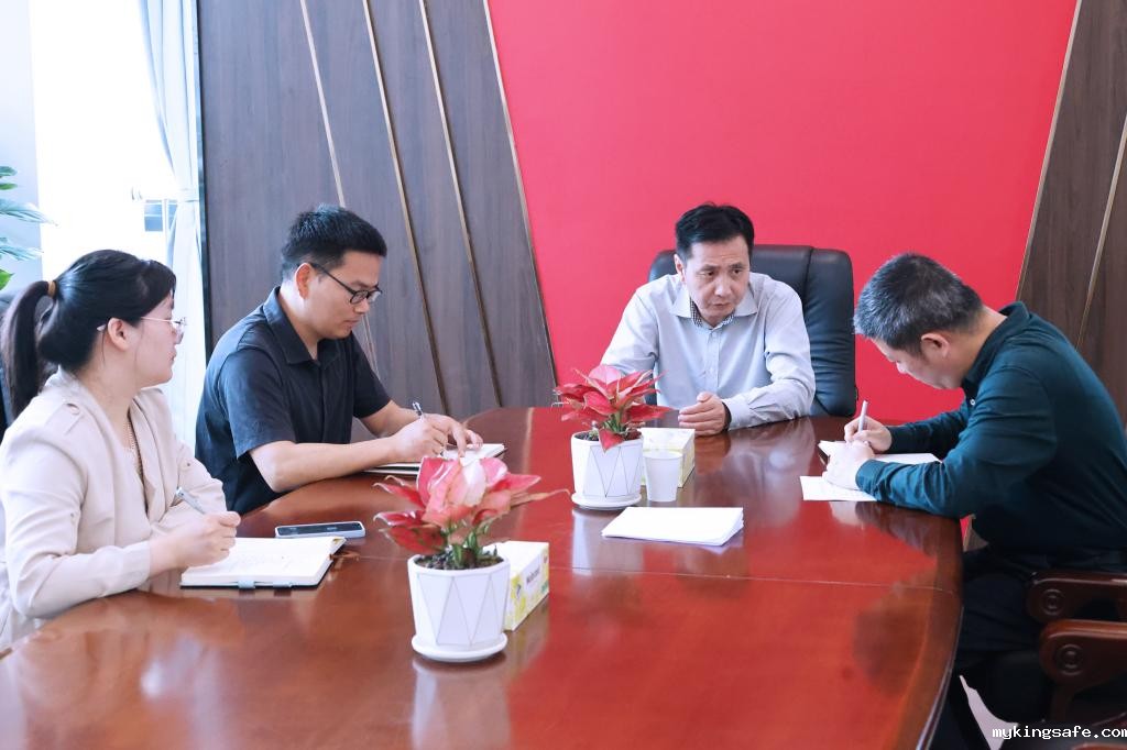 罗干政参加宣传统战部党支部民主评议党员大会（图文）
